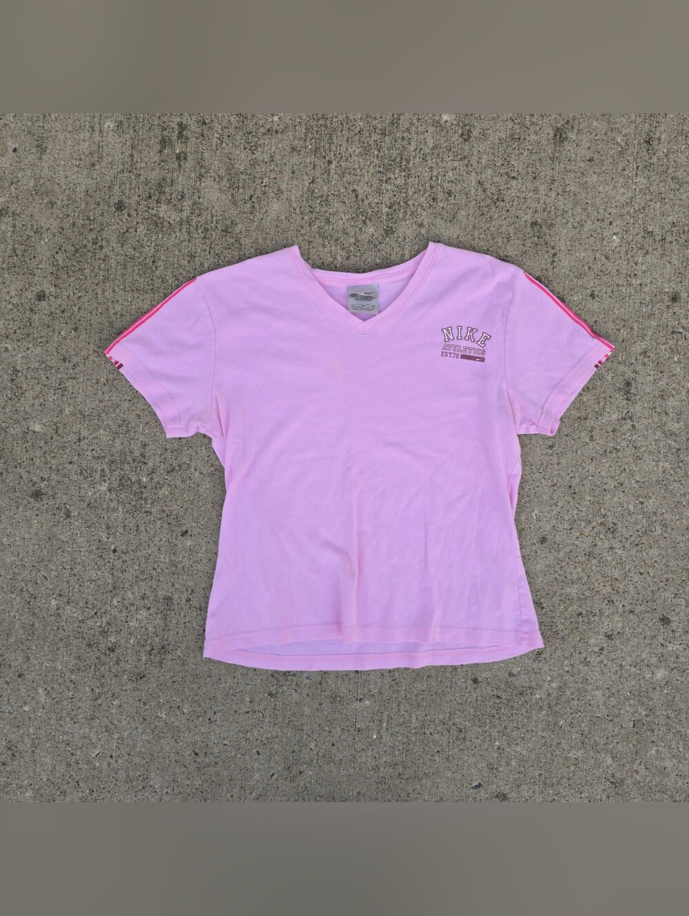 vtg y2k nike baby tee Athletic v neck top